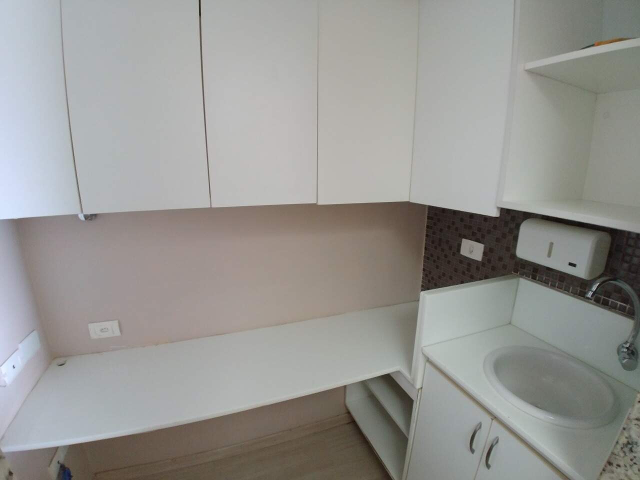 Sala à venda no Espinheiro: