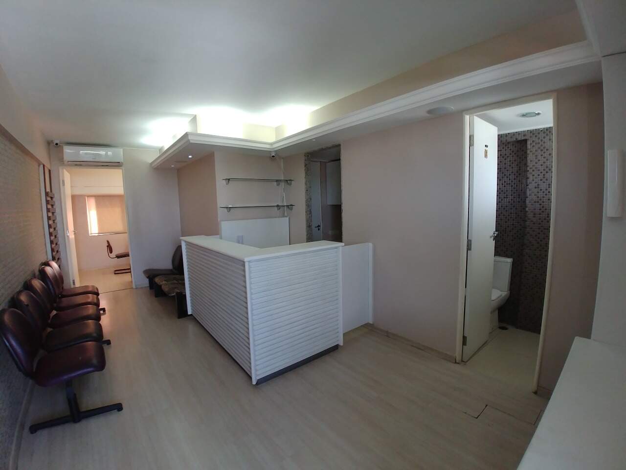 Sala à venda no Espinheiro:
