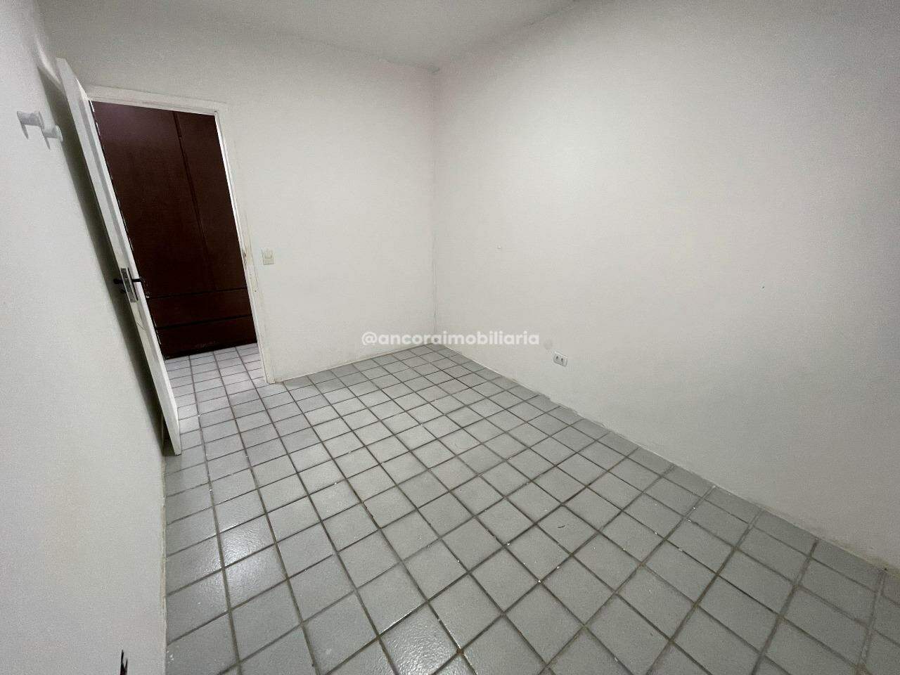 Apartamento para aluguel no Candeias: