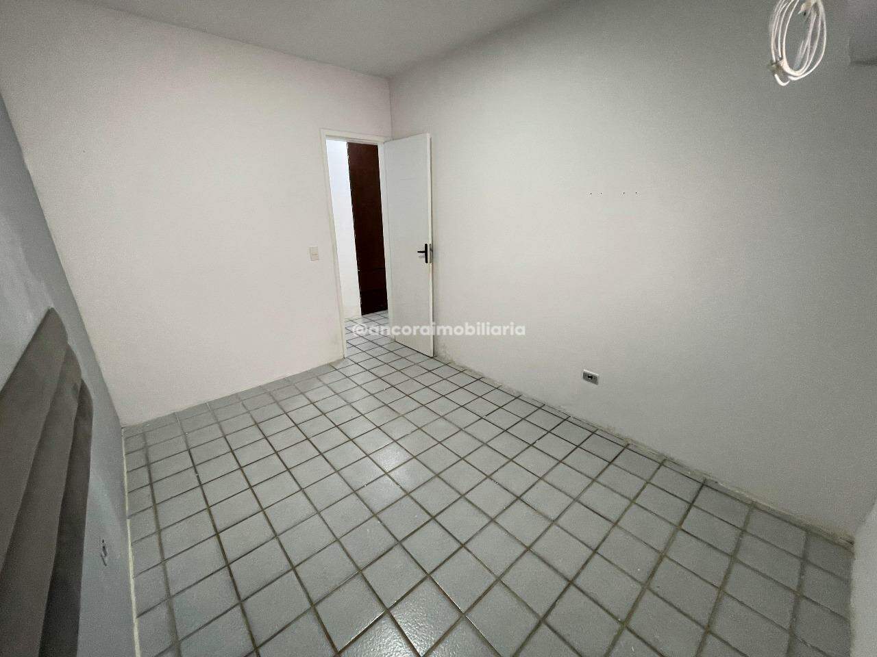 Apartamento para aluguel no Candeias:
