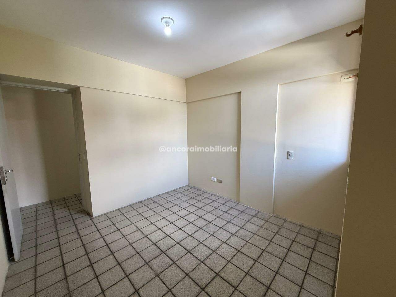 Apartamento para aluguel no Graças: 