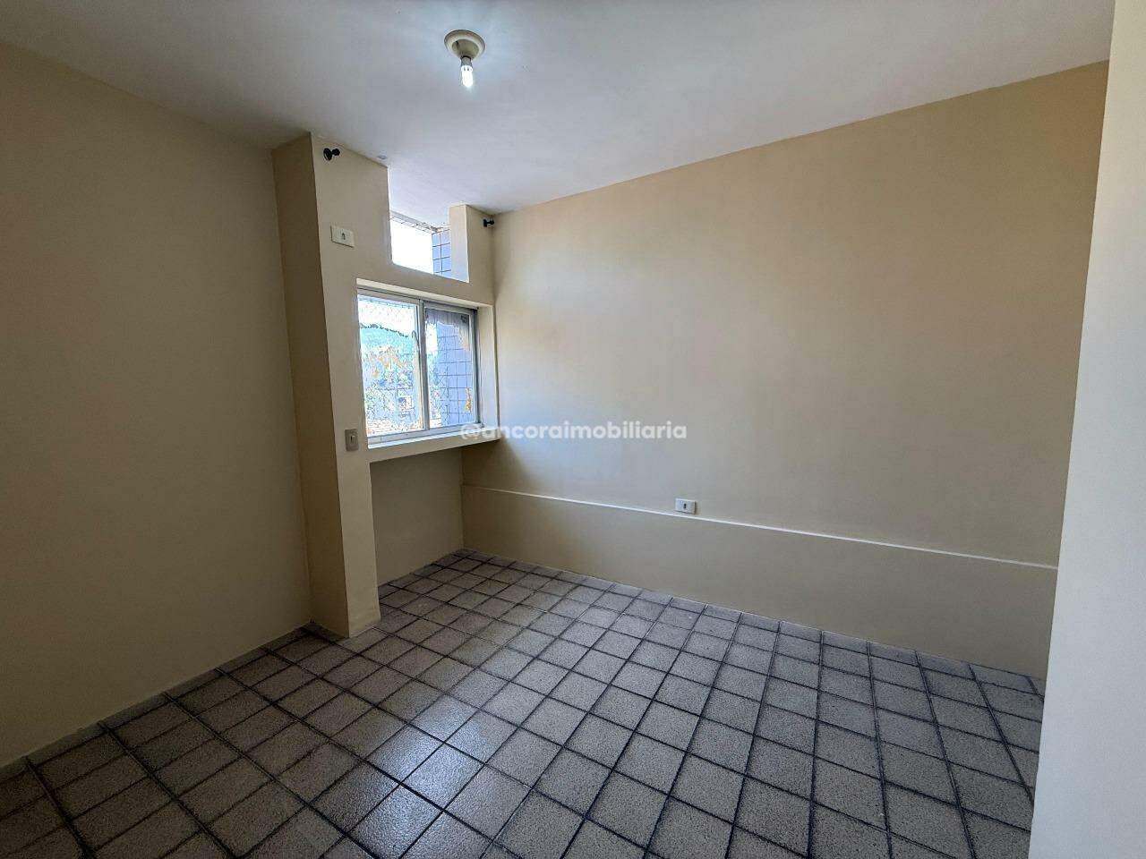 Apartamento para aluguel no Graças: 