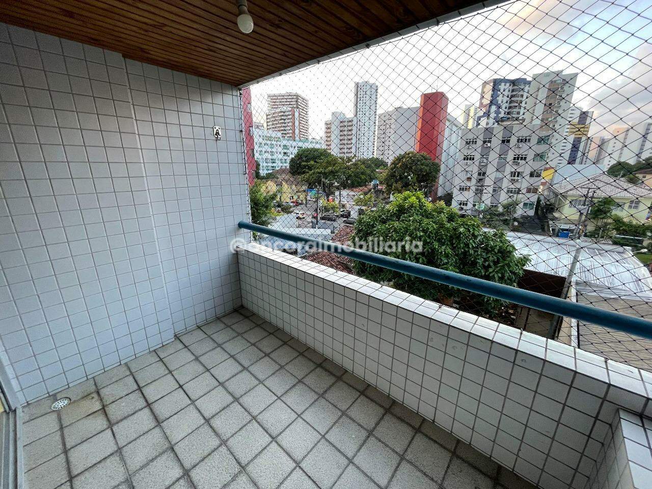 Apartamento para aluguel no Graças: 