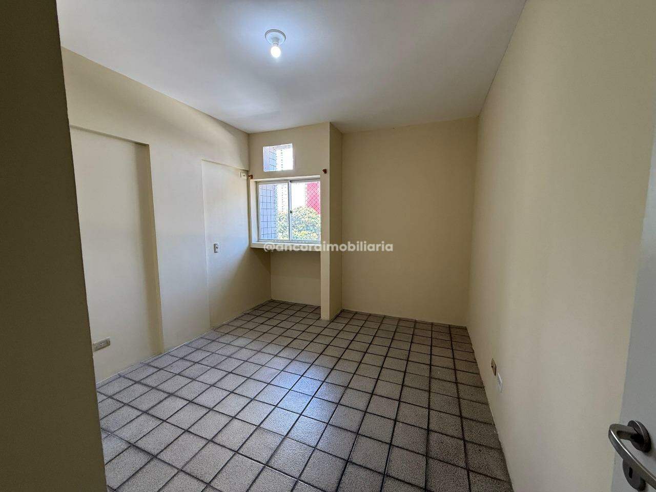 Apartamento para aluguel no Graças: 