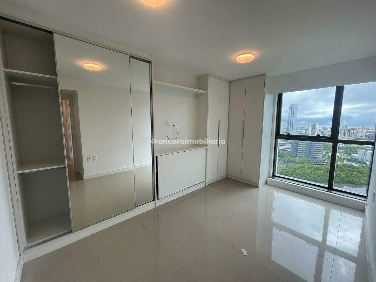 Apartamento para aluguel no Ilha do Retiro: 