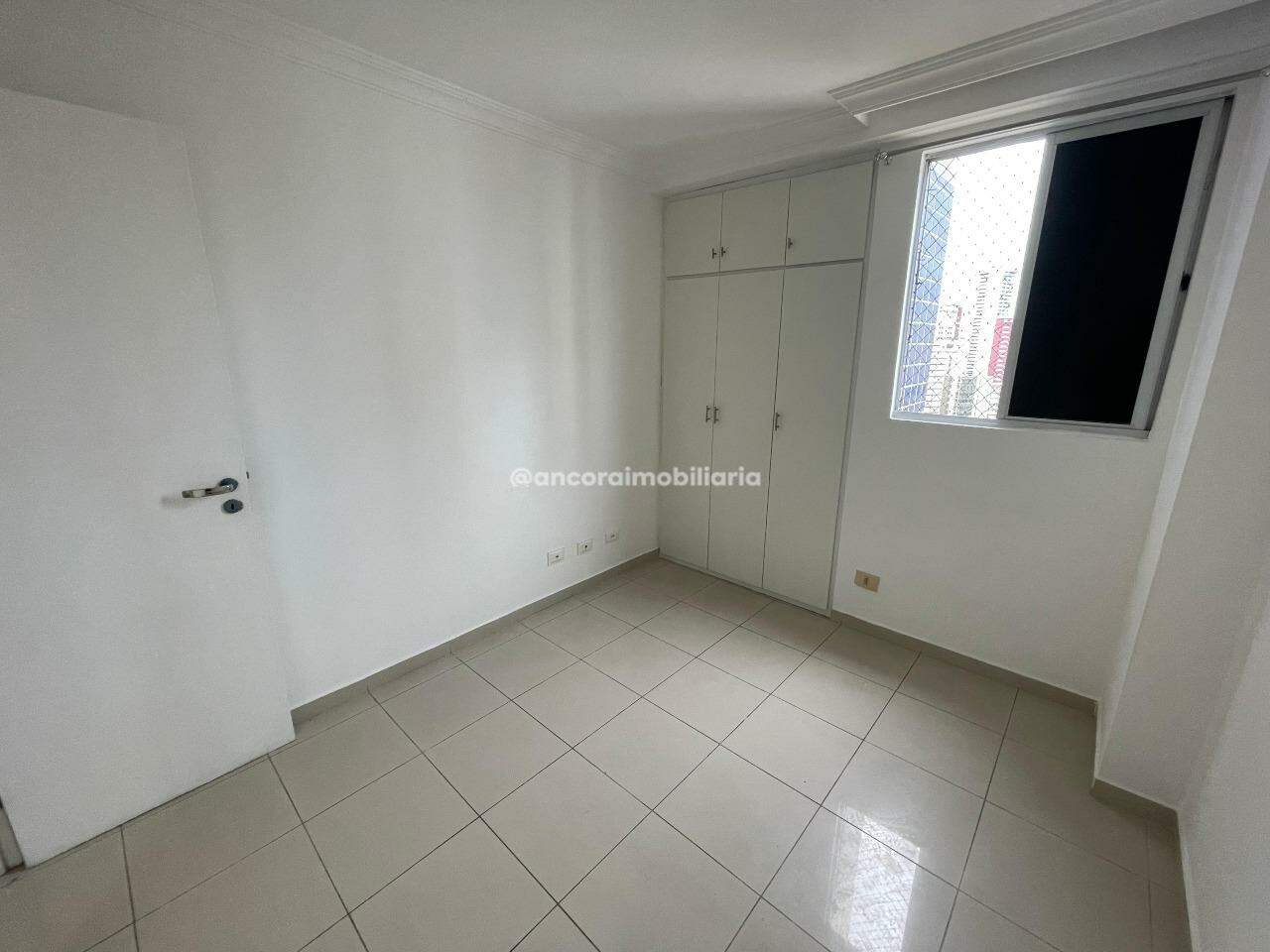 Apartamento para aluguel no Graças:
