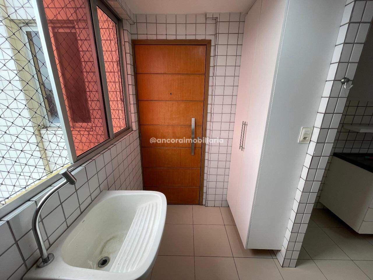 Apartamento para aluguel no Graças: