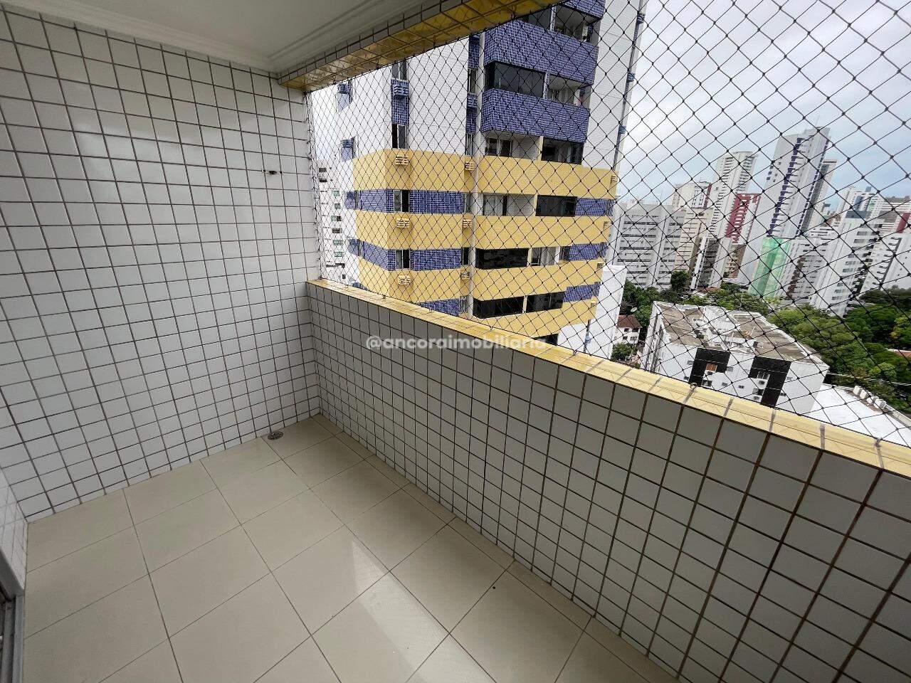 Apartamento para aluguel no Graças:
