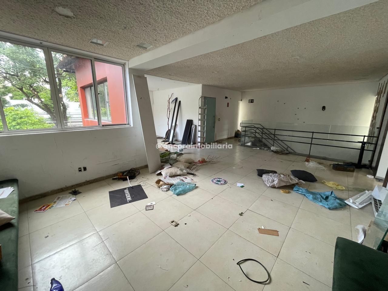 Casa Comercial para aluguel no Espinheiro: 