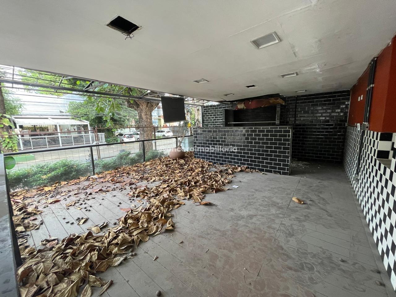 Casa Comercial para aluguel no Espinheiro: 