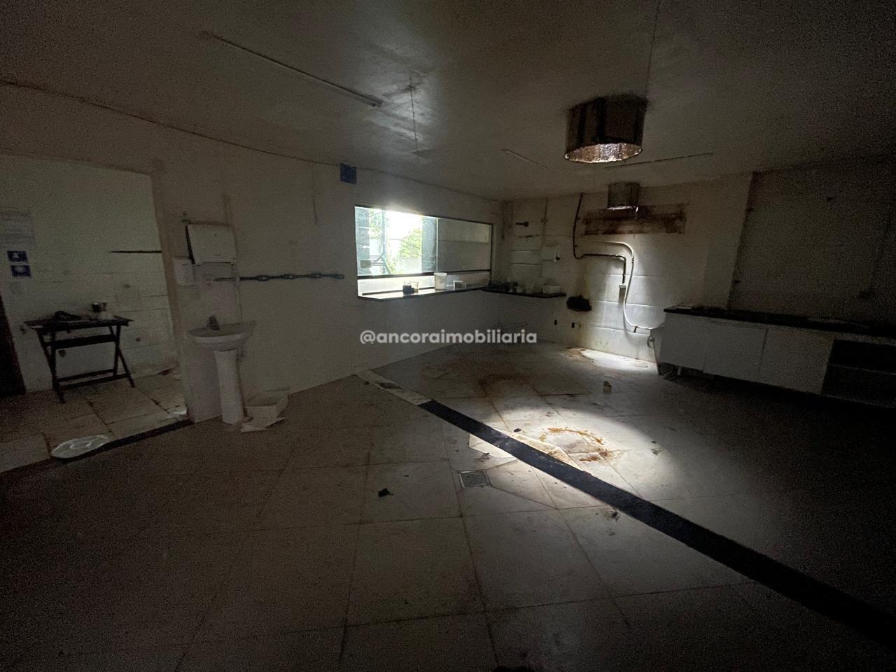 Casa Comercial para aluguel no Espinheiro: 