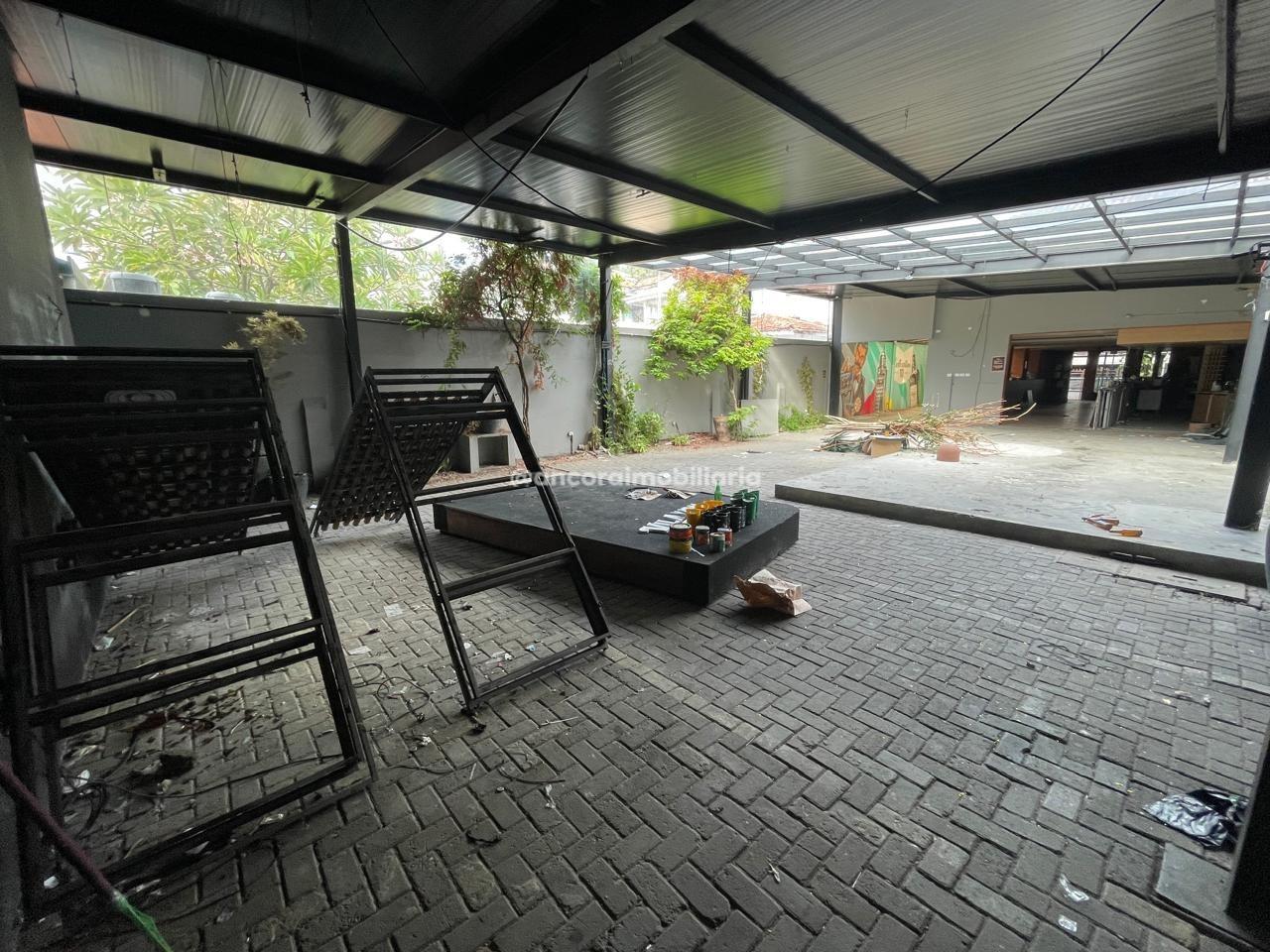 Casa Comercial para aluguel no Espinheiro: 