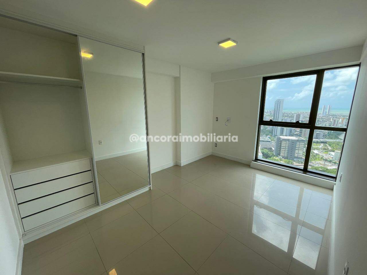 Apartamento para aluguel no Ilha do Retiro: 