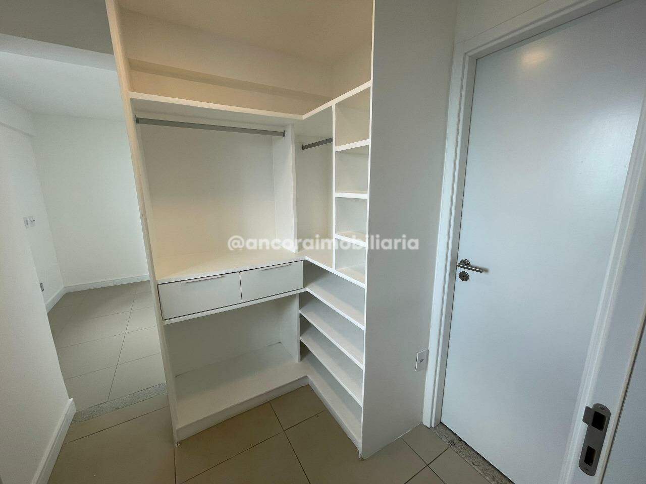 Apartamento para aluguel no Ilha do Retiro: 