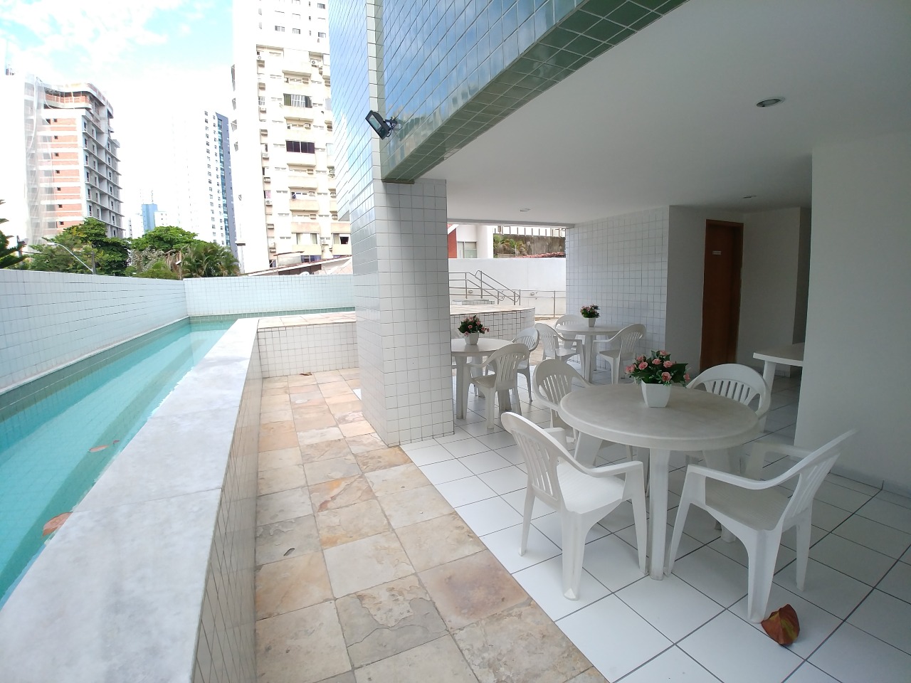 Apartamento para aluguel no Tamarineira: 