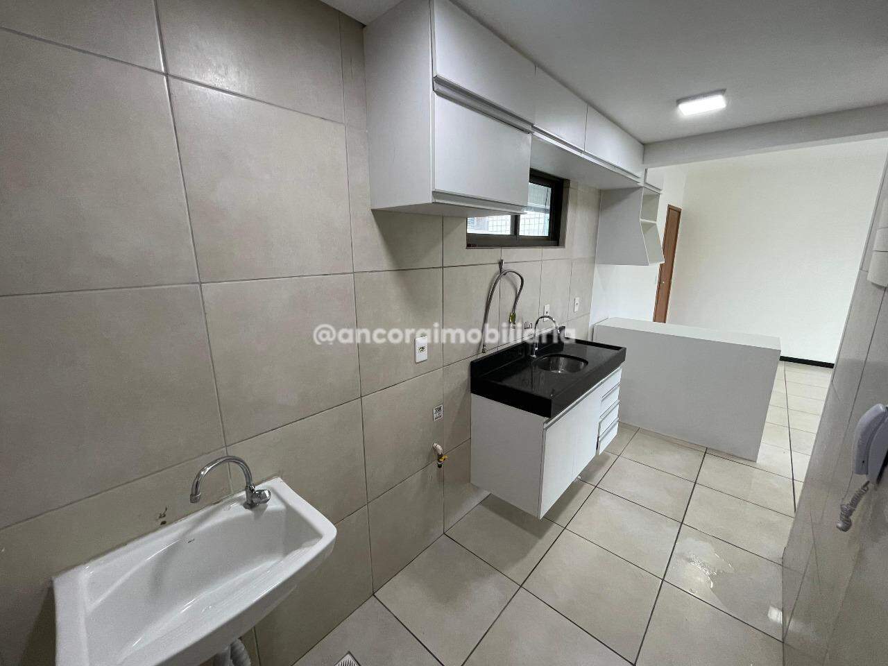 Apartamento para aluguel no Parnamirim: 