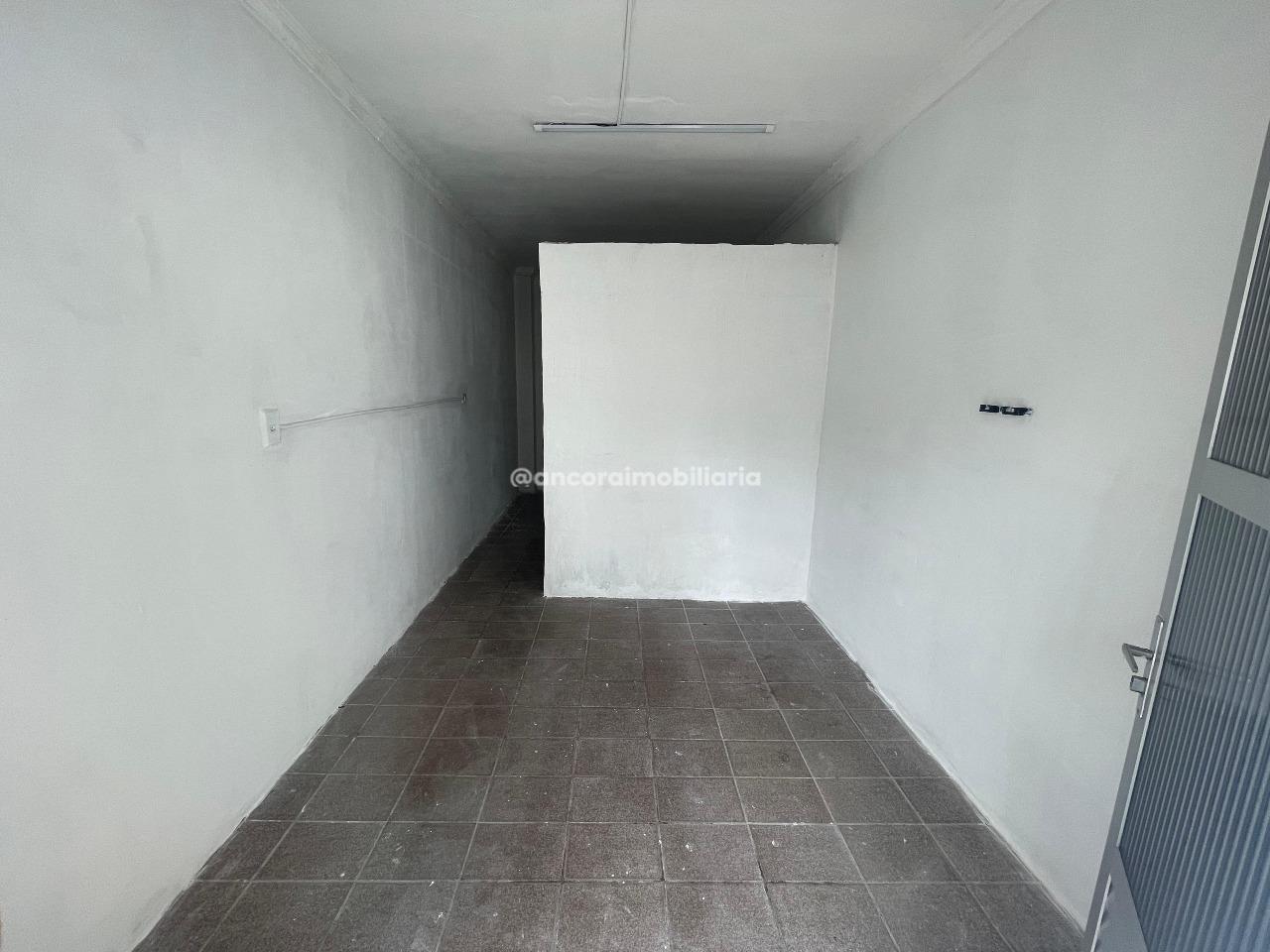 Casa para aluguel no Cordeiro: 