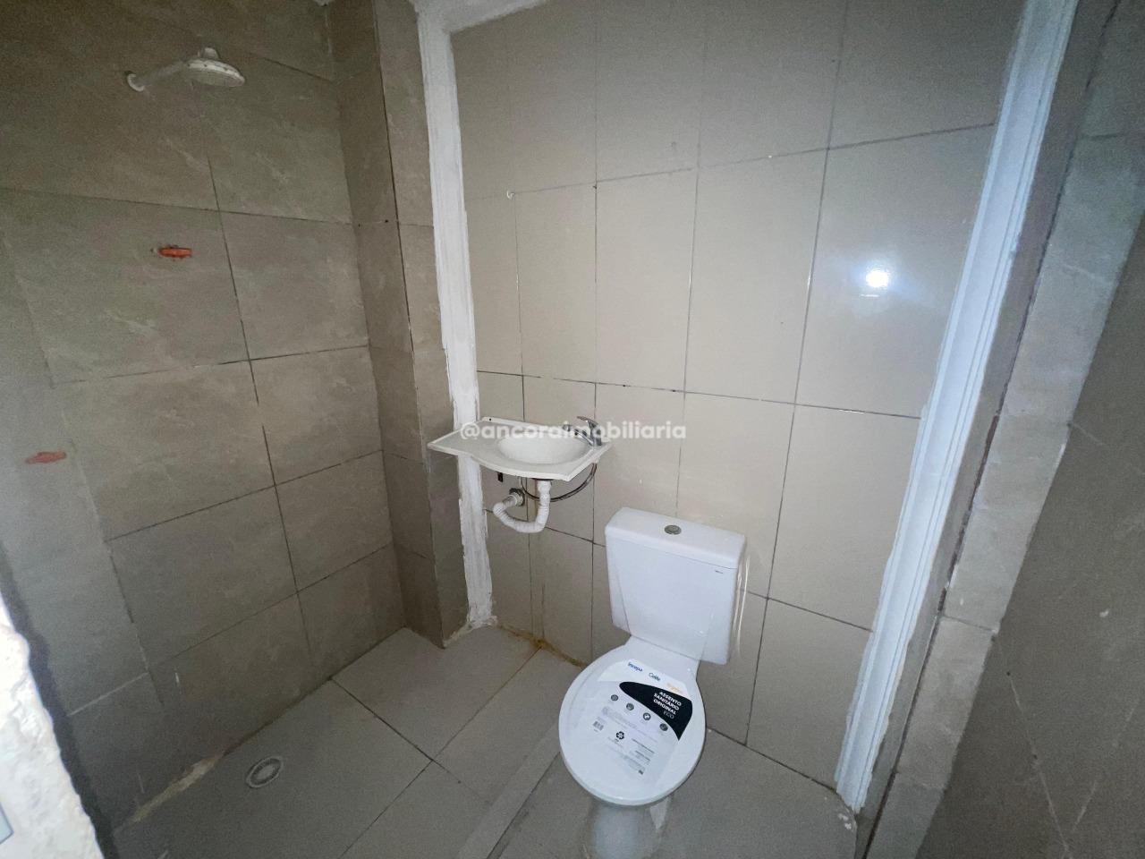 Casa para aluguel no Cordeiro: 