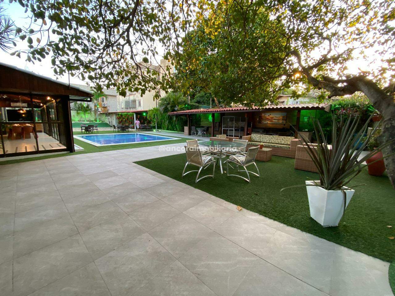 Casa para aluguel no Candeias: 