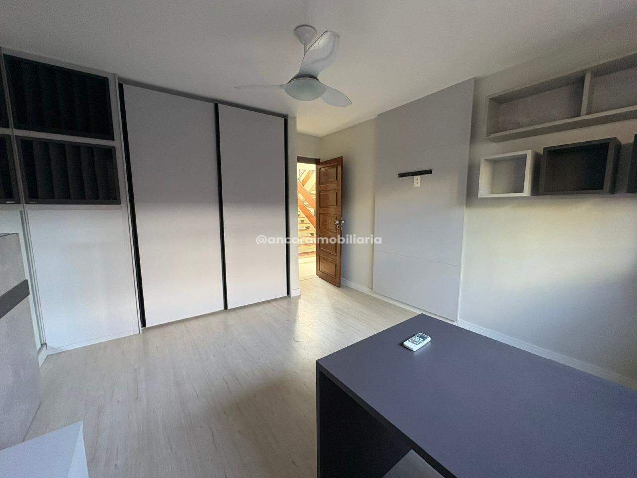 Casa para aluguel no Candeias: 