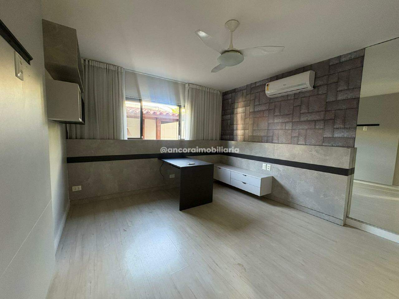 Casa para aluguel no Candeias: 