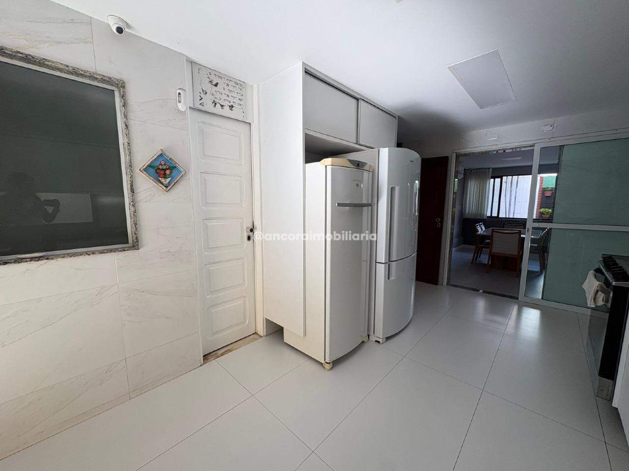 Casa para aluguel no Candeias: 