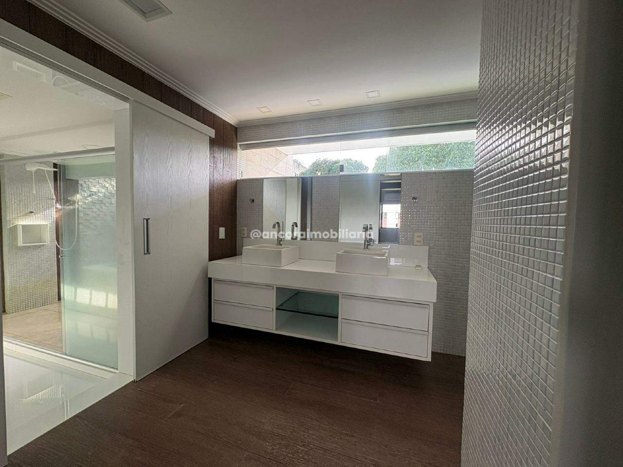 Casa para aluguel no Candeias: 