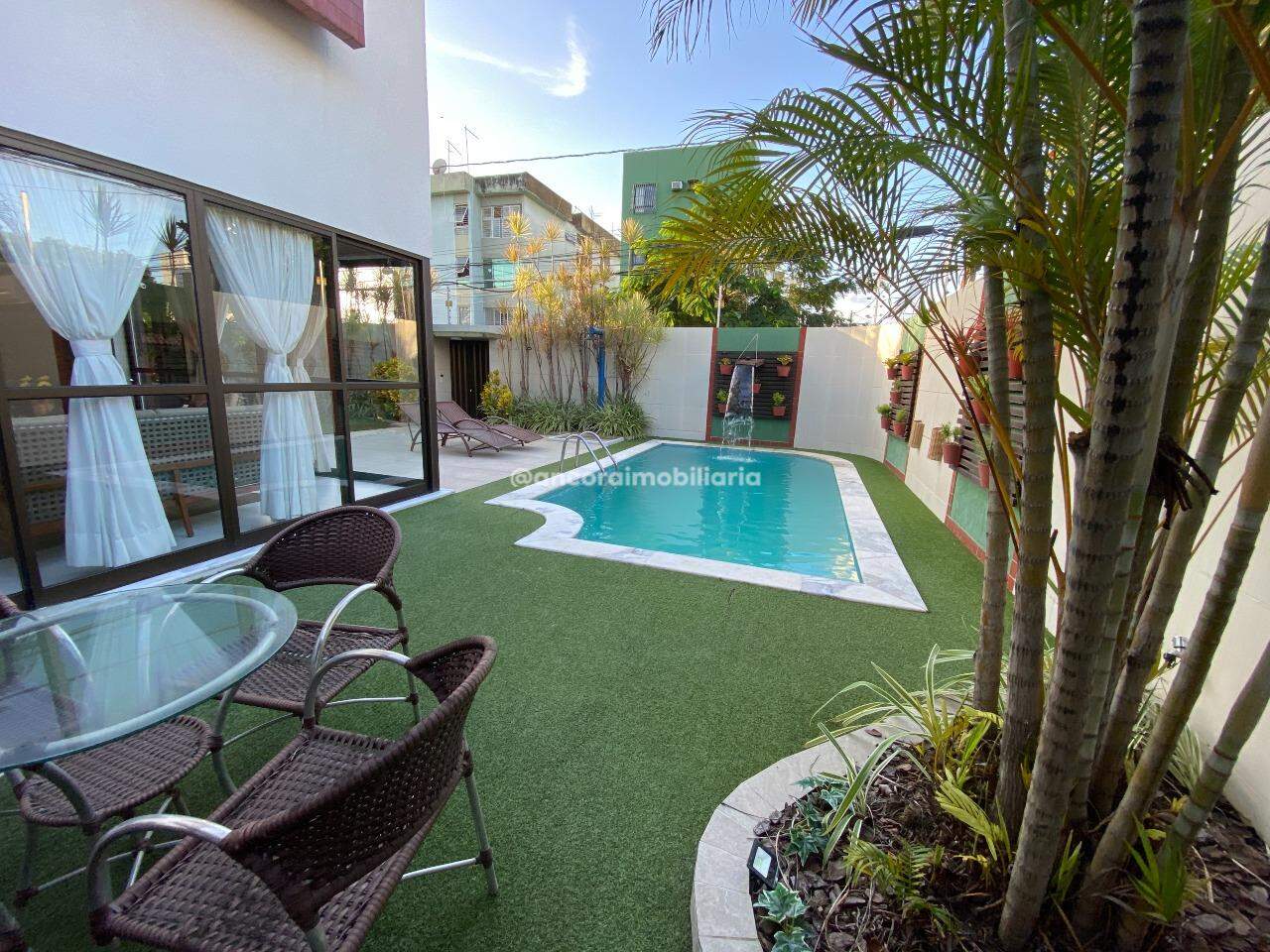 Casa para aluguel no Candeias: 