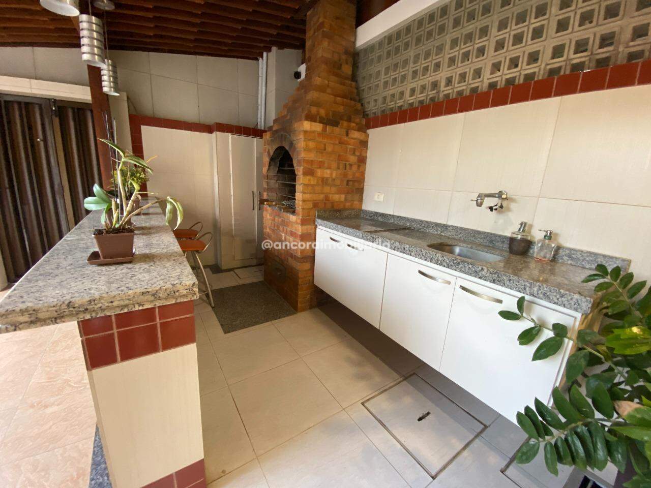 Casa para aluguel no Candeias: 