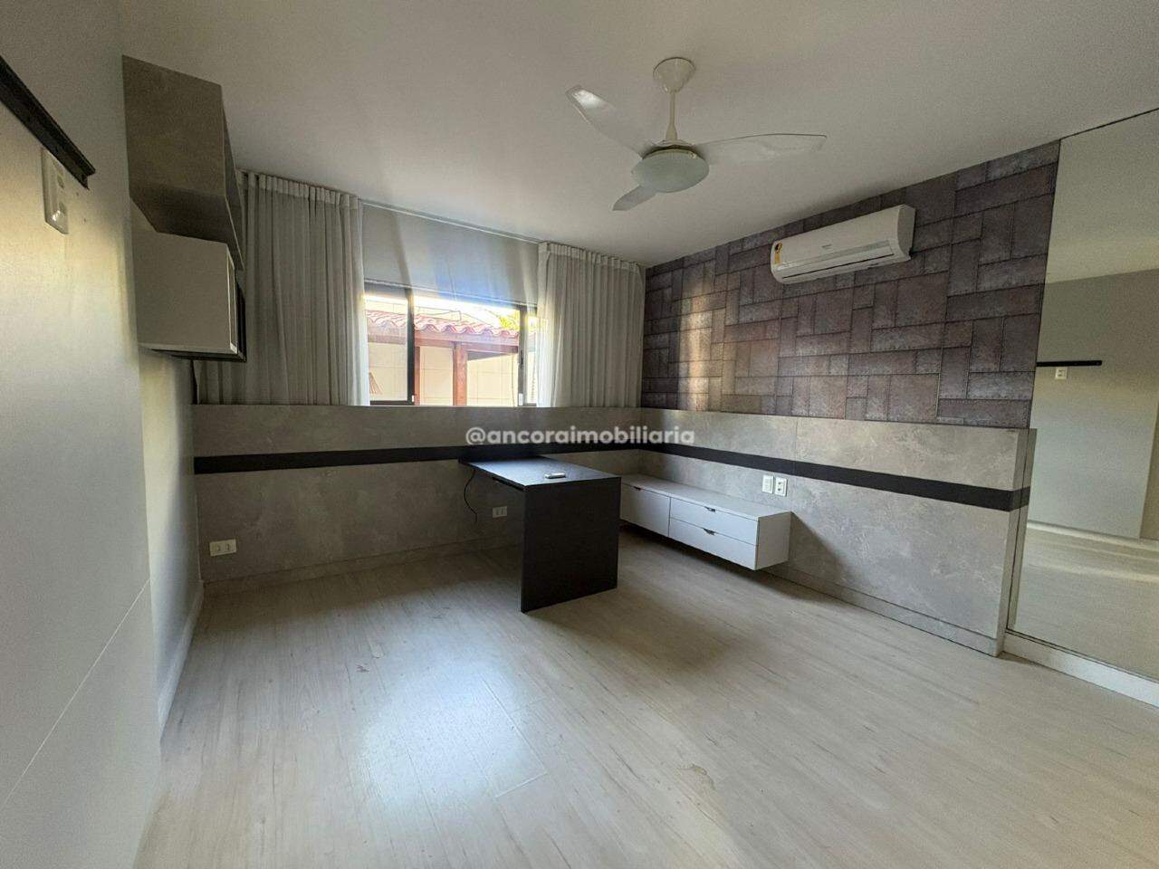 Casa para aluguel no Candeias: 