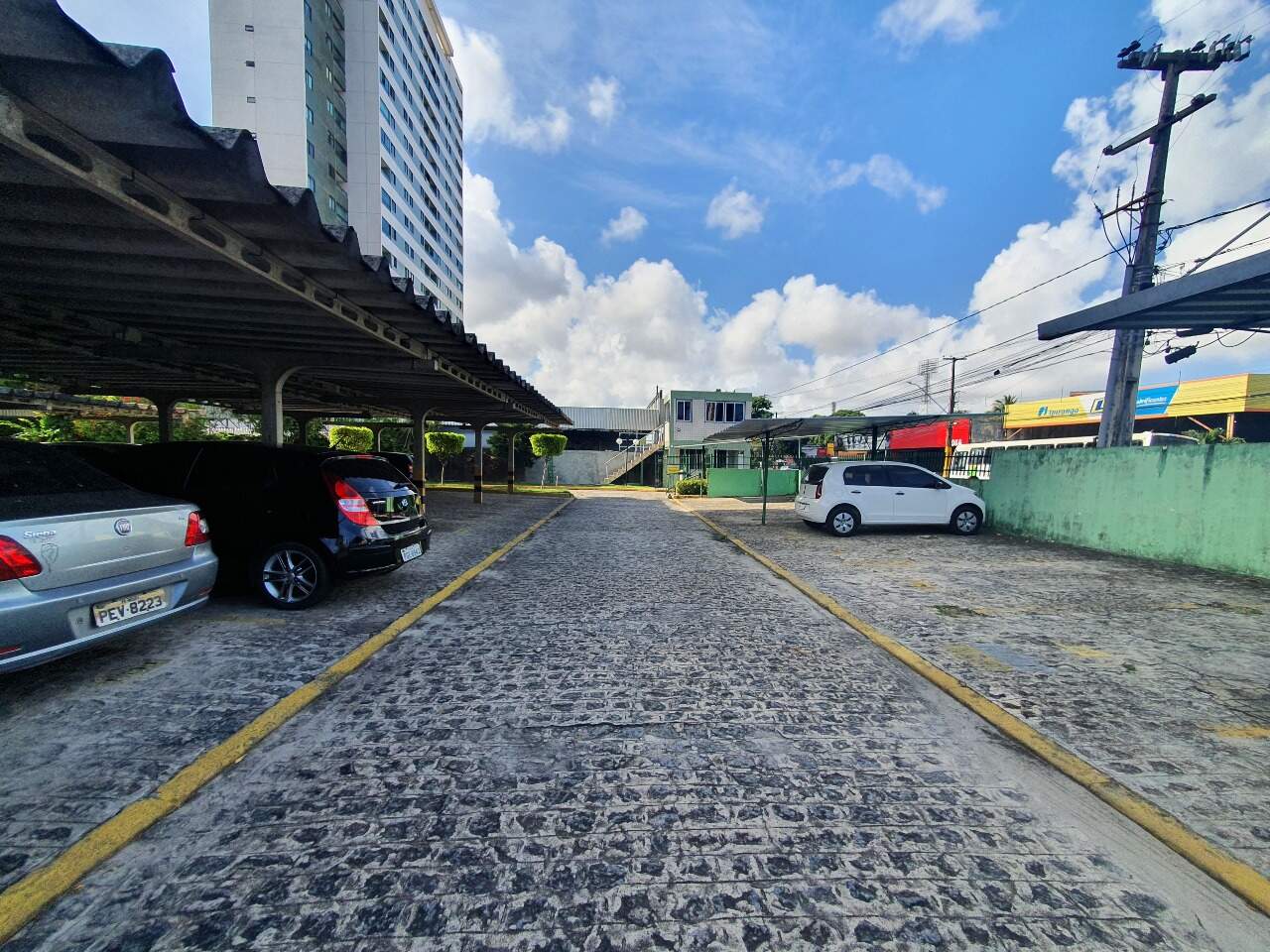 Apartamento para aluguel no Encruzilhada: 