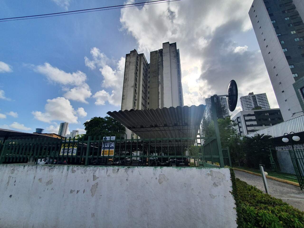 Apartamento para aluguel no Encruzilhada: 