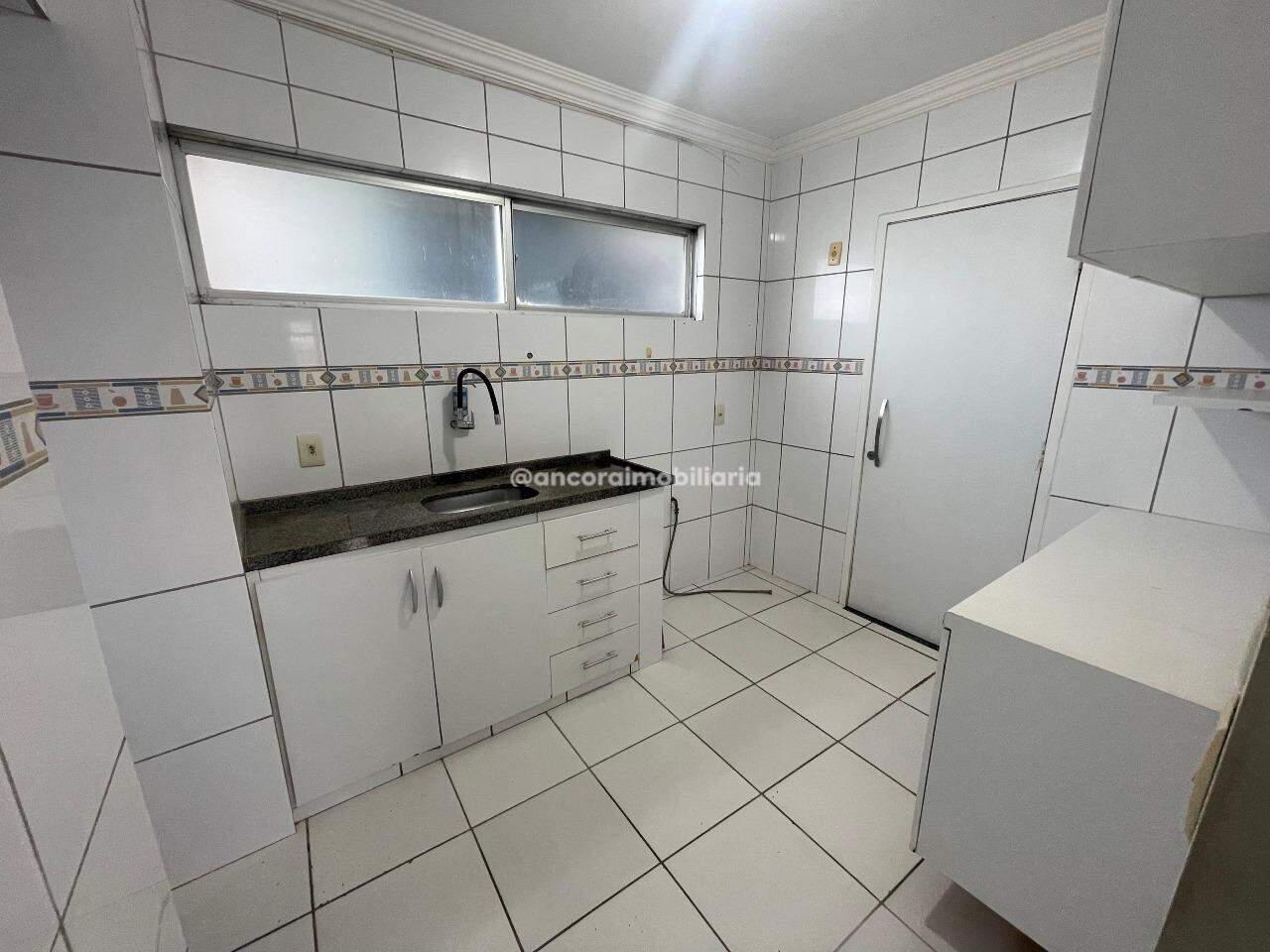 Apartamento para aluguel no Encruzilhada: 