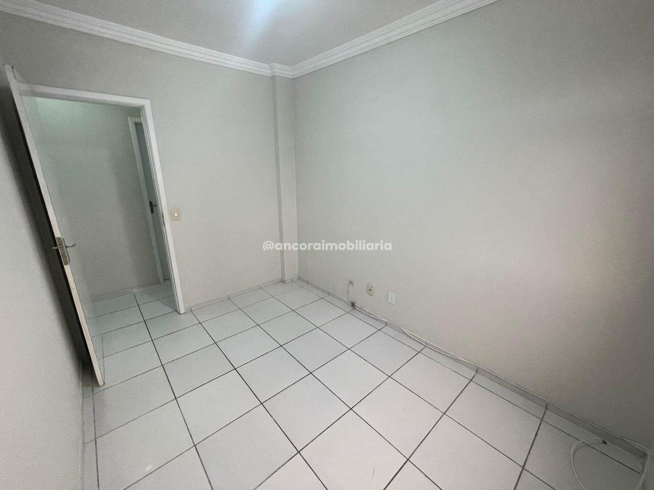 Apartamento para aluguel no Encruzilhada: 