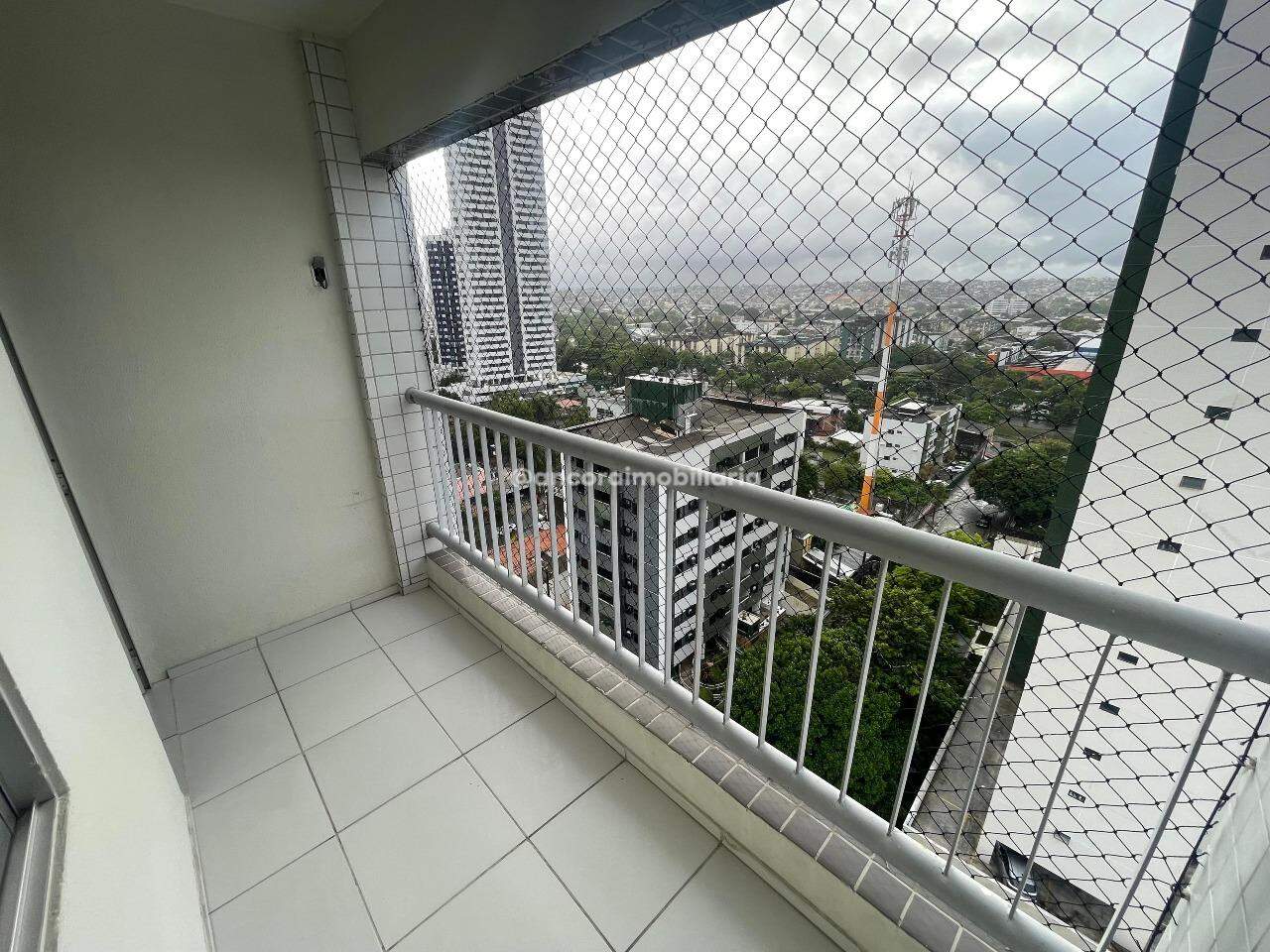 Apartamento para aluguel no Encruzilhada: 