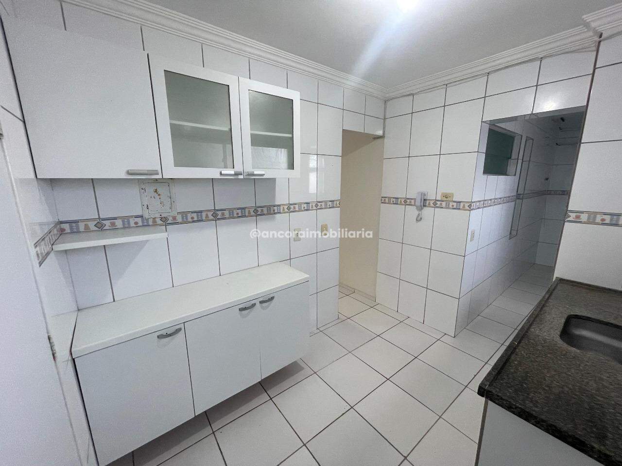 Apartamento para aluguel no Encruzilhada: 