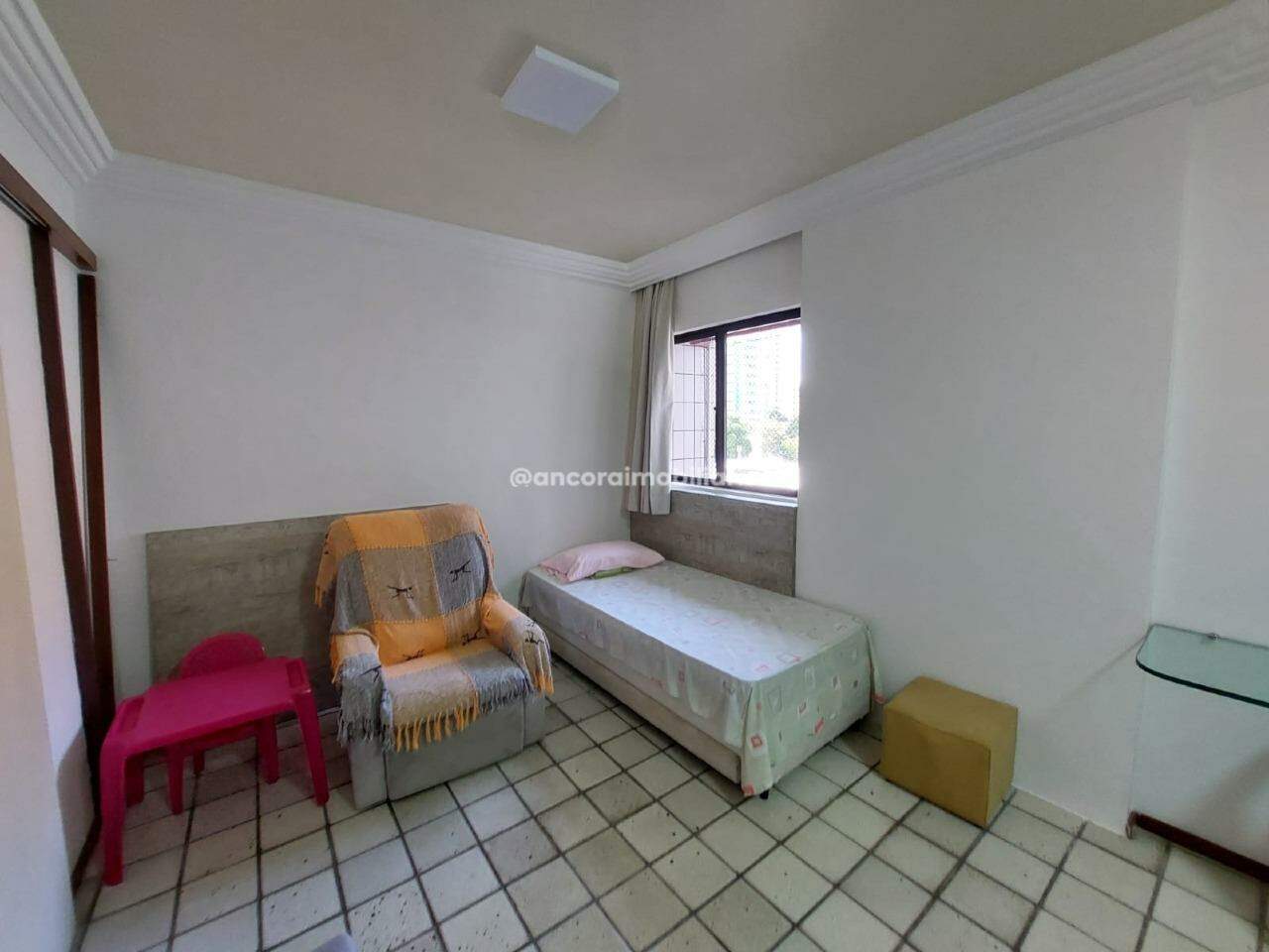 Apartamento à venda no Graças: