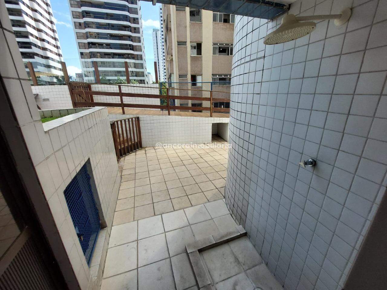 Apartamento à venda no Graças: