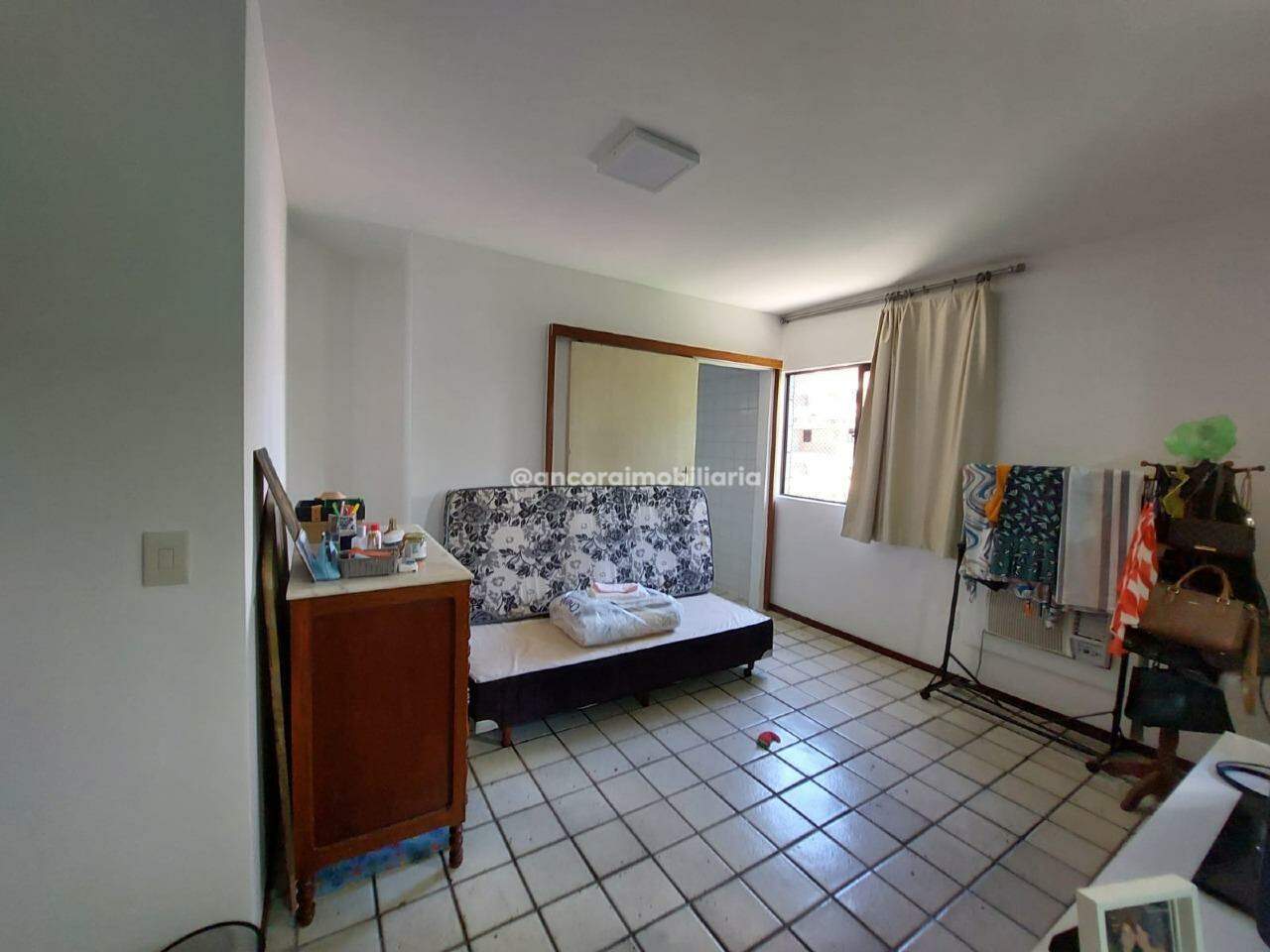 Apartamento à venda no Graças: