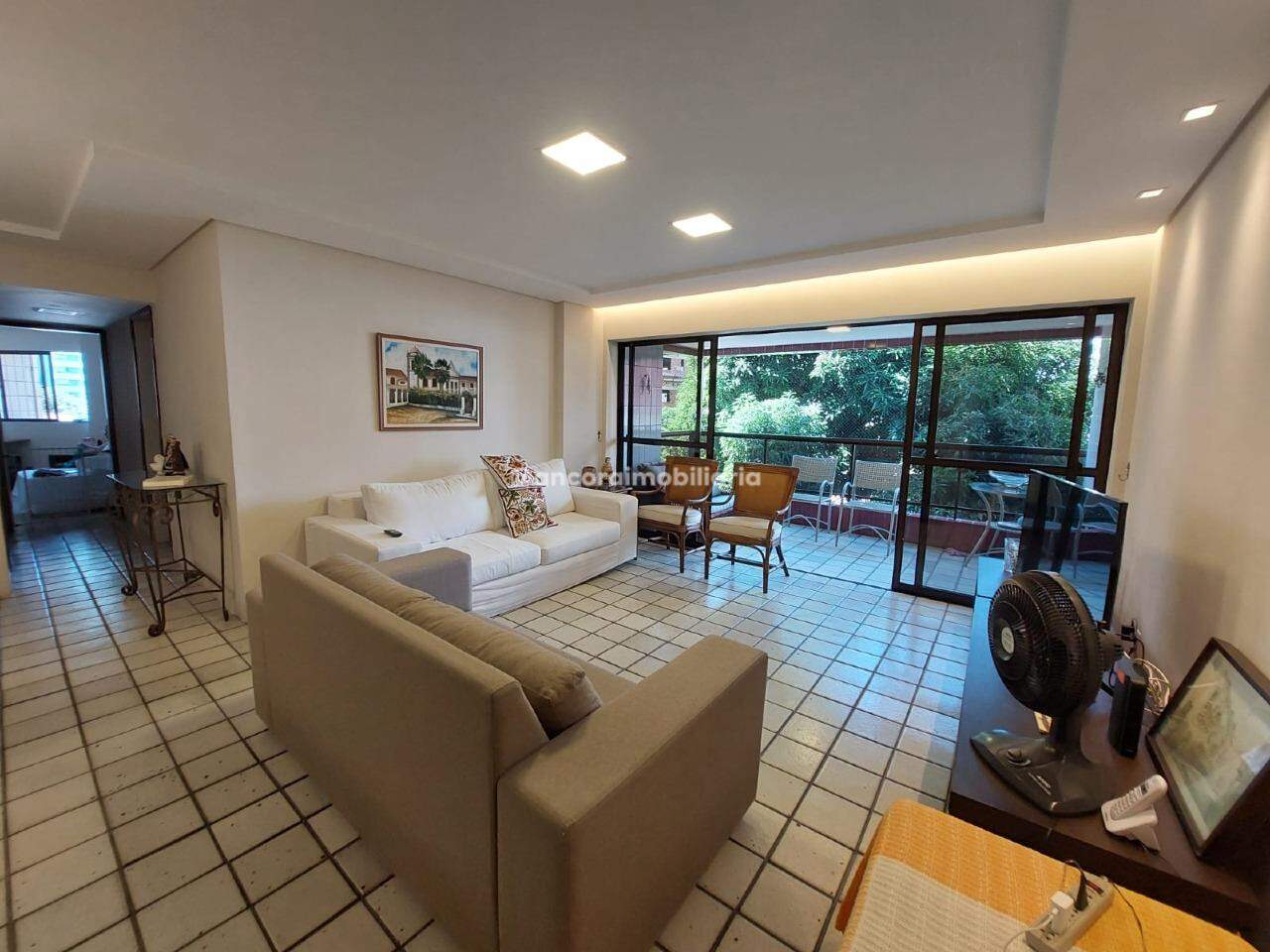 Apartamento à venda no Graças: 