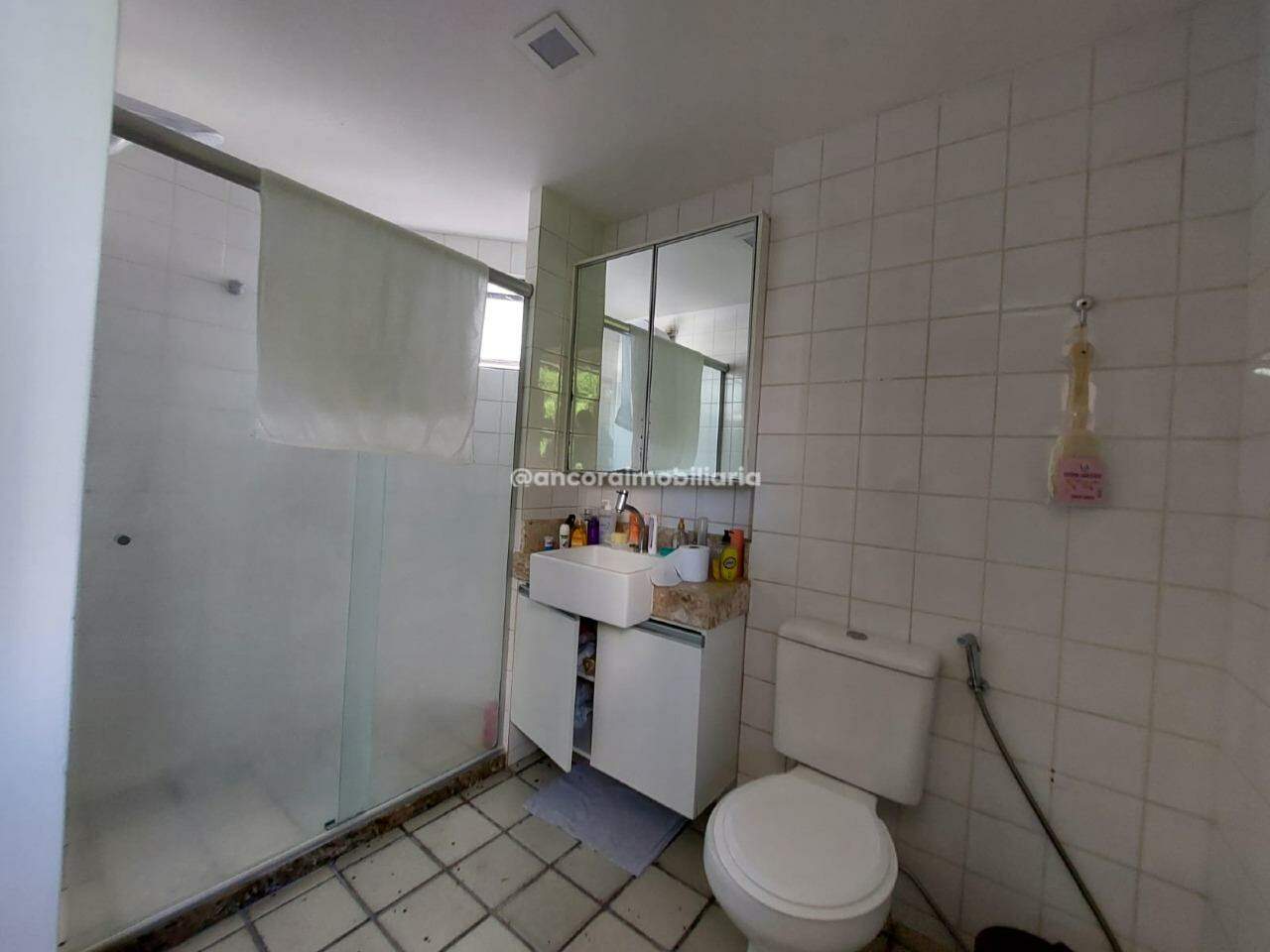 Apartamento à venda no Graças: