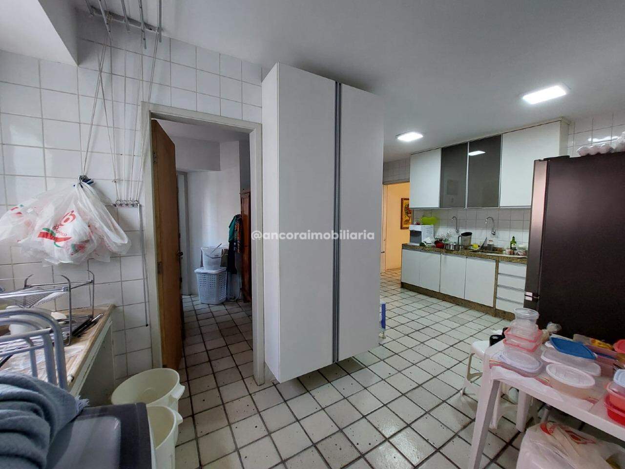 Apartamento à venda no Graças: