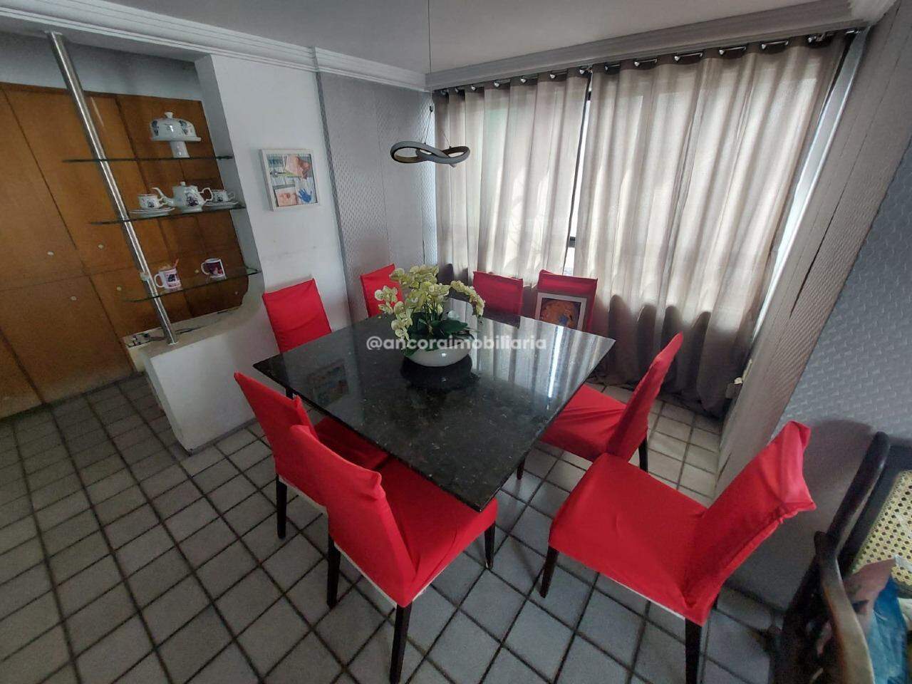 Apartamento à venda no Rosarinho: 