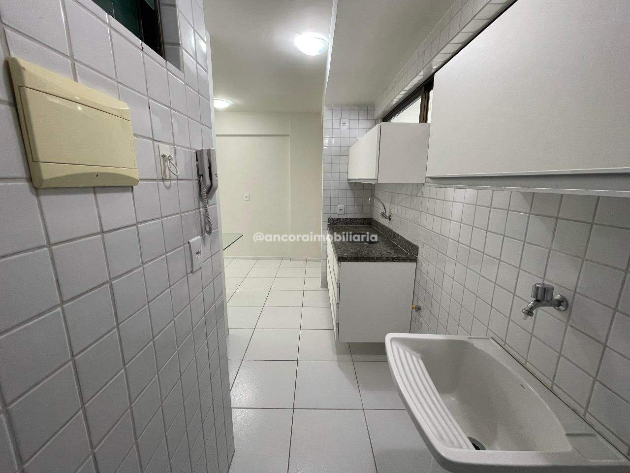 Apartamento para aluguel no Aflitos: