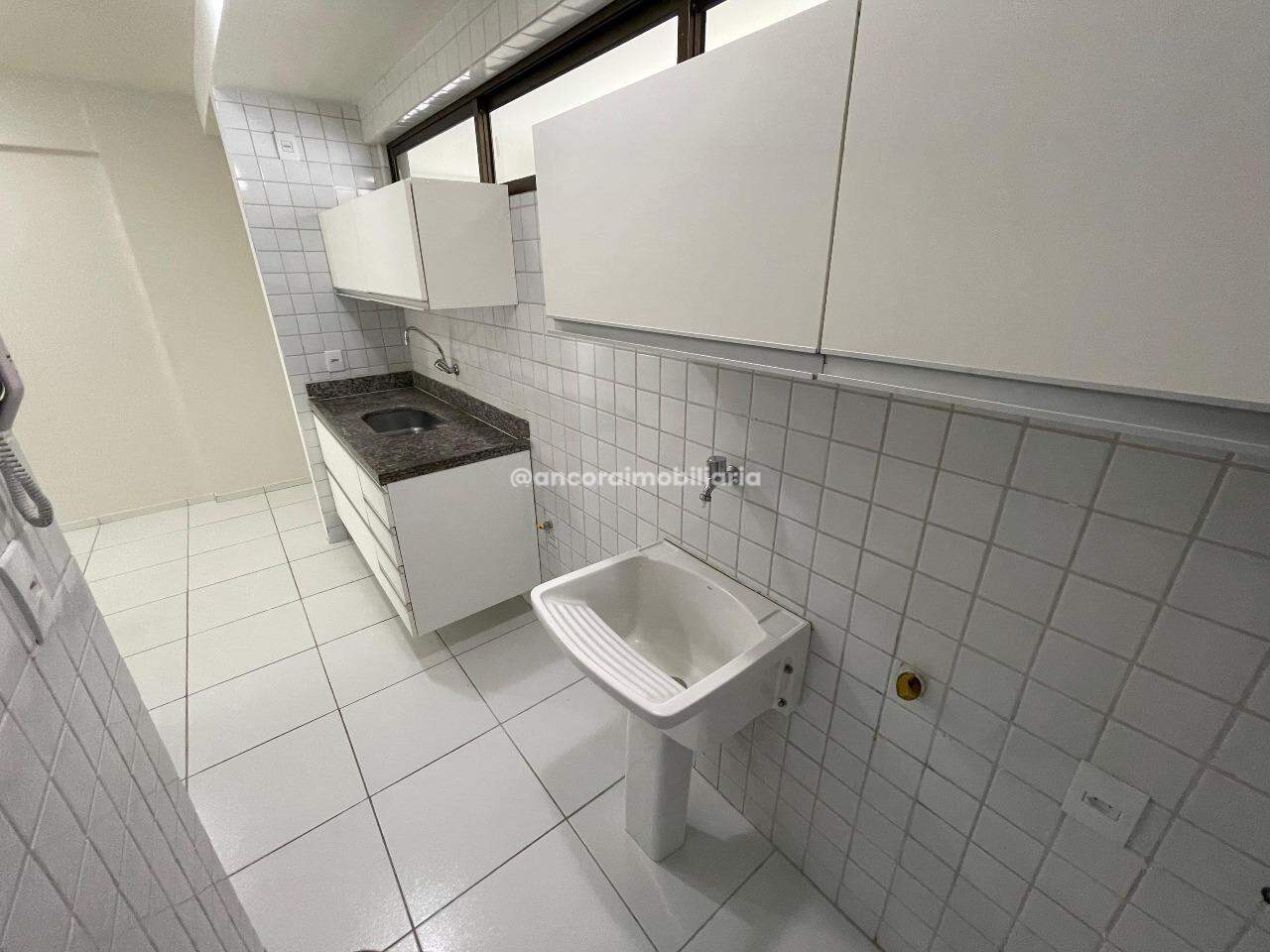 Apartamento para aluguel no Aflitos: