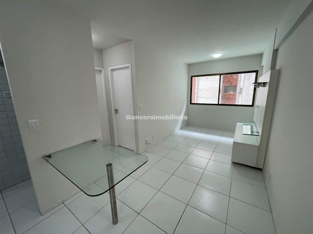 Apartamento para aluguel no Aflitos: