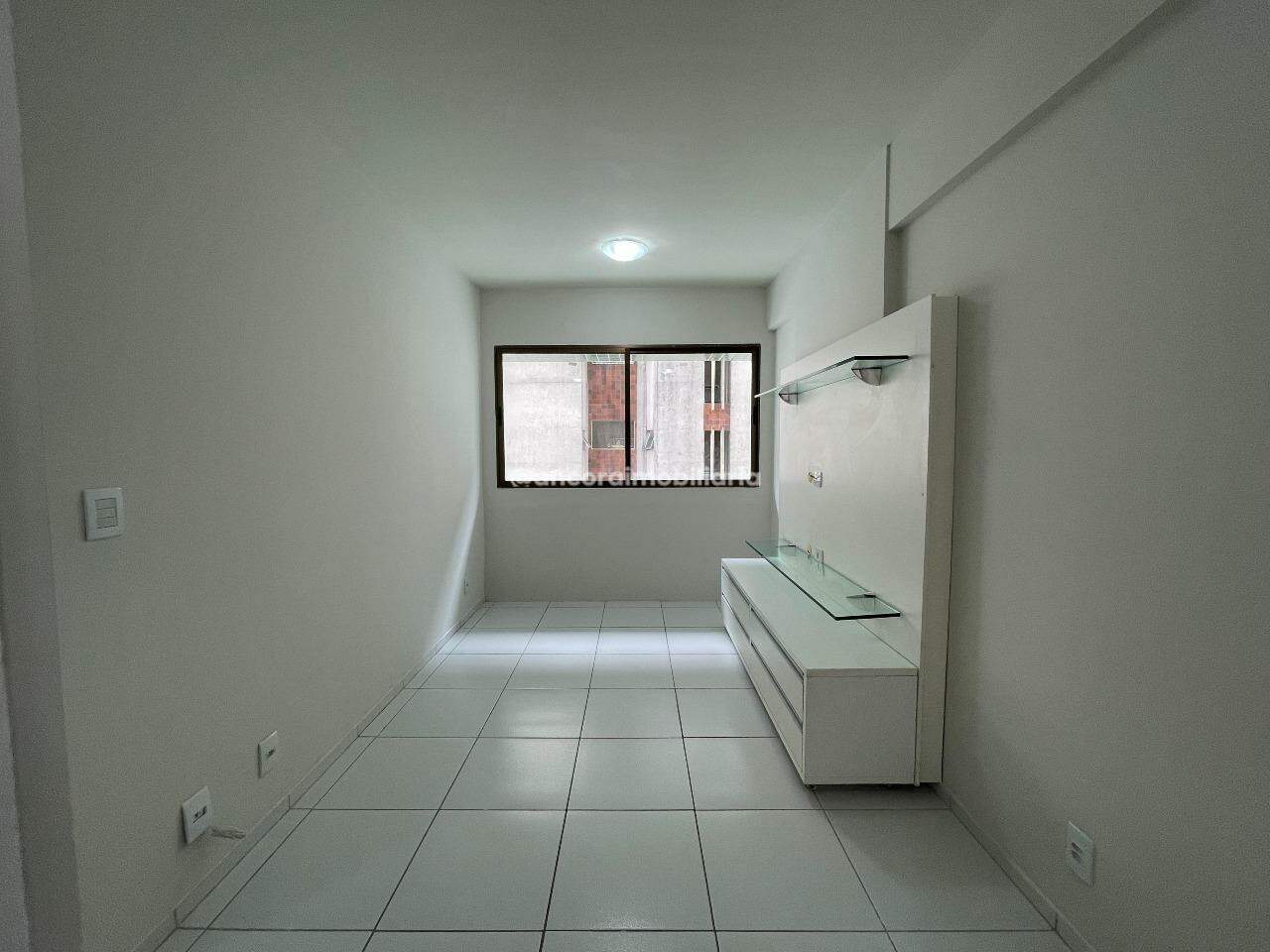 Apartamento para aluguel no Aflitos: