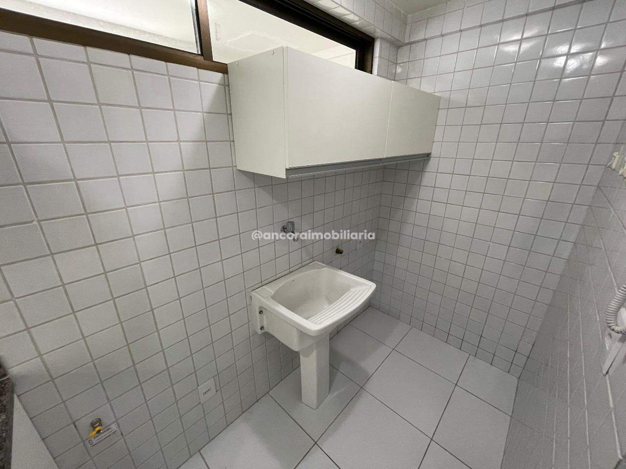 Apartamento para aluguel no Aflitos: