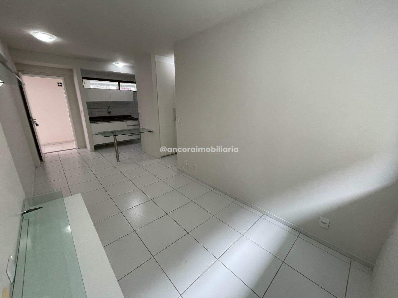 Apartamento para aluguel no Aflitos: