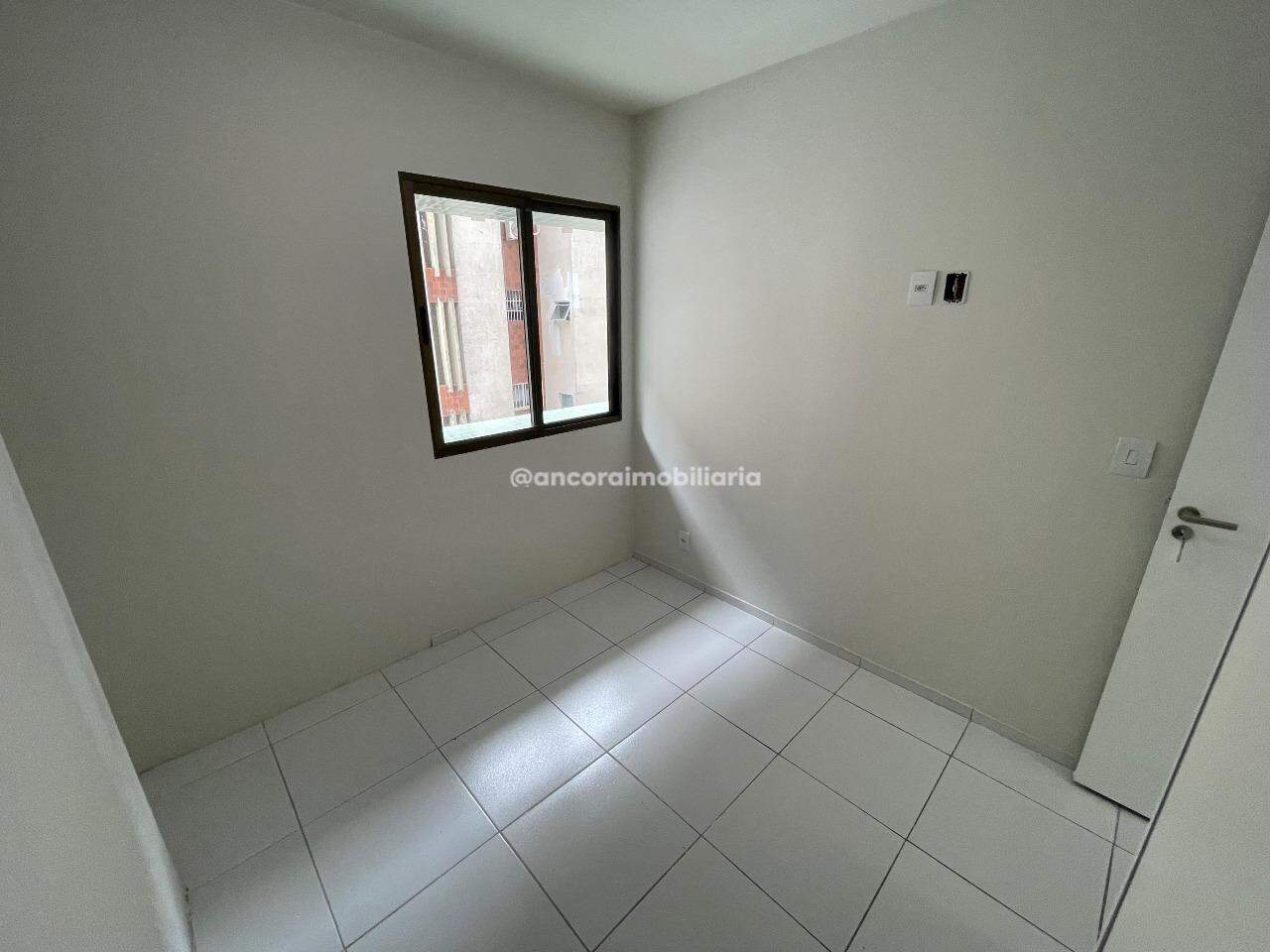 Apartamento para aluguel no Aflitos: